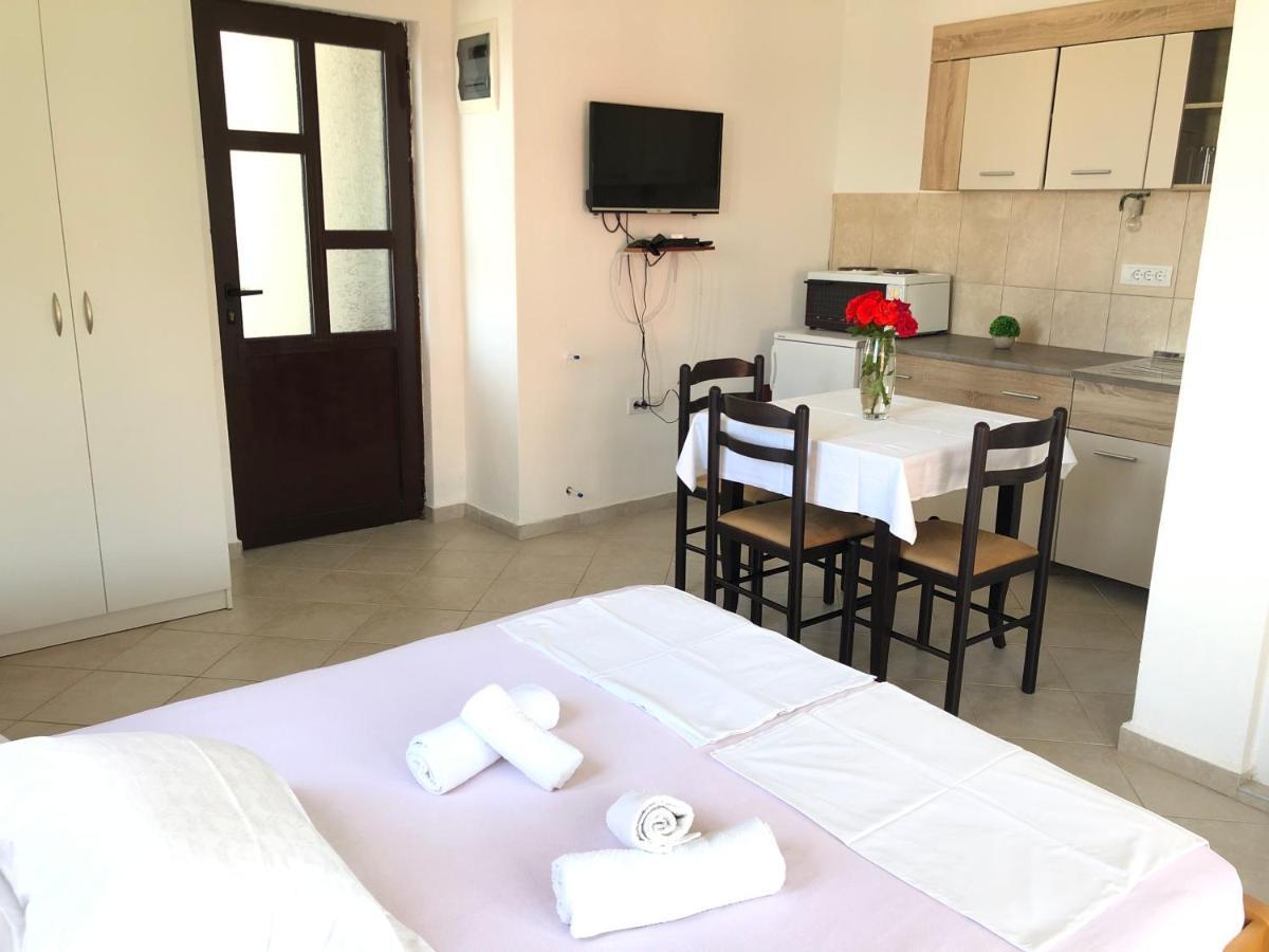 Apartments Radosevic Ulcinj Eksteriør billede
